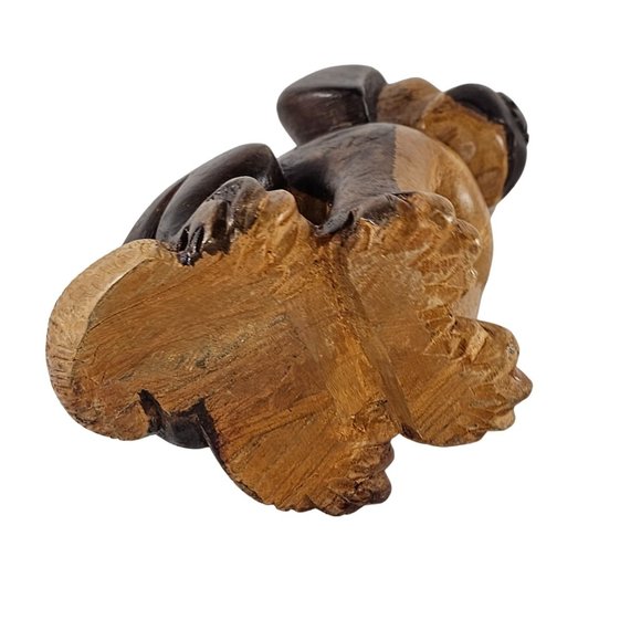 Vintage Wood Carved Dog Sitting Sculpture Folk Art 7 Inch Two Toned - Picture 8 of 8